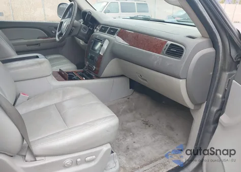 2007 Chevrolet Suburban 1500 Ltz из США, поврежденный, VIN 1GNFK16337R416391